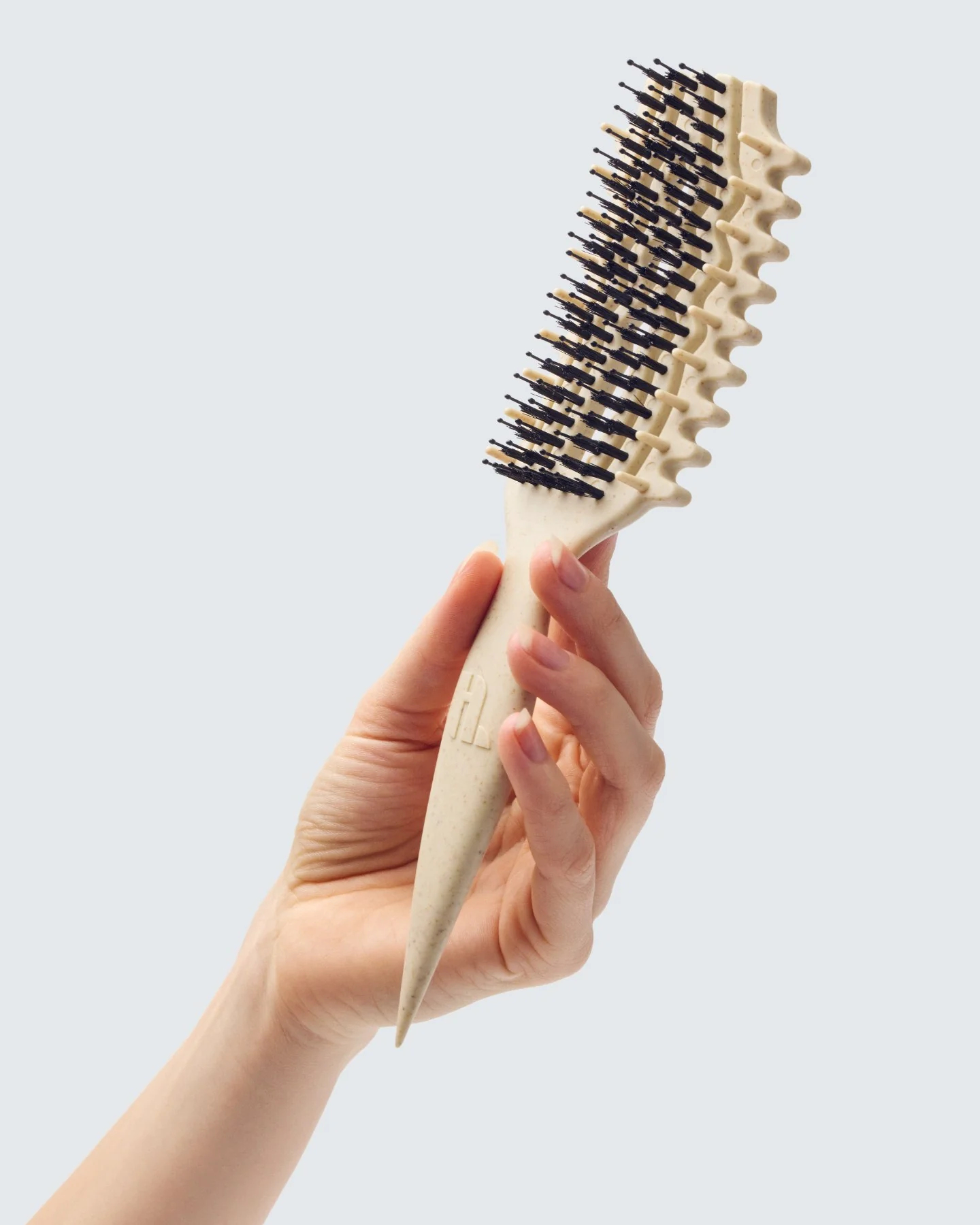 Edge-Lift Curl Defining Brush, Wit - Image 10