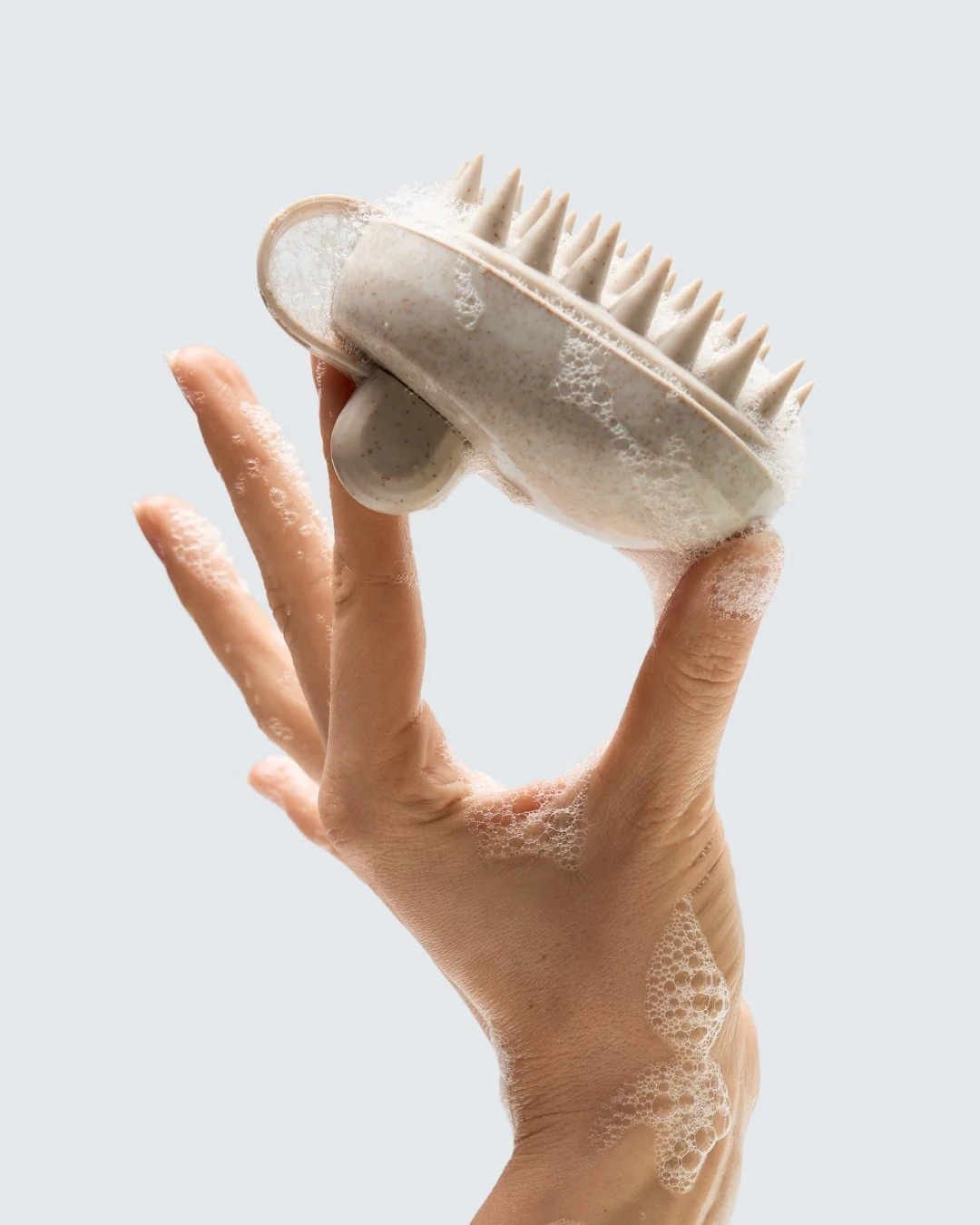 In-Shower Shampoo Brush, Wit - Image 5