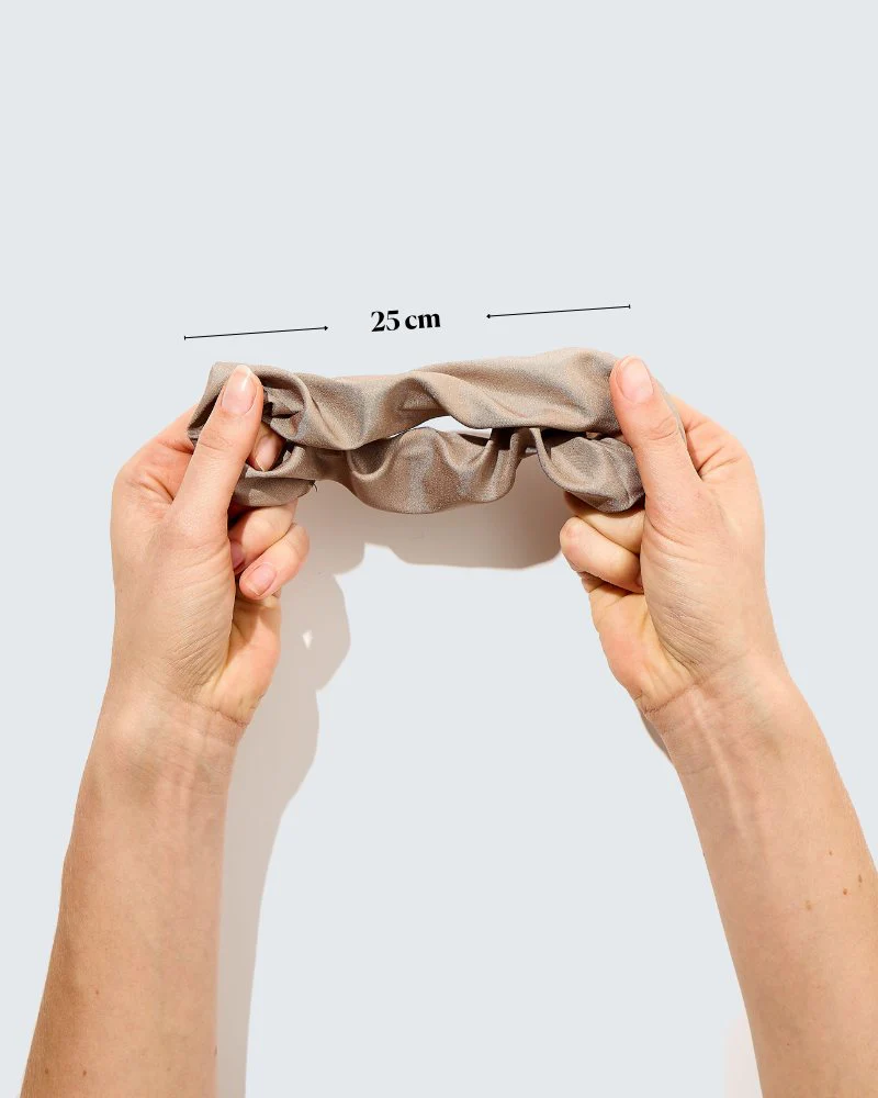 Satin Silk Scrunchies, Medium, 3-Pack, Koffie - Image 4